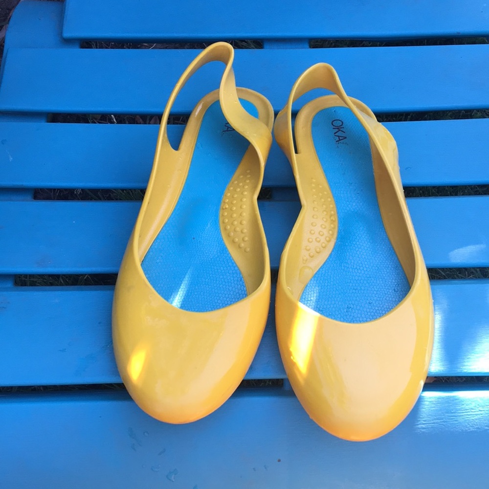 Yellow Oka b rainboot shoe